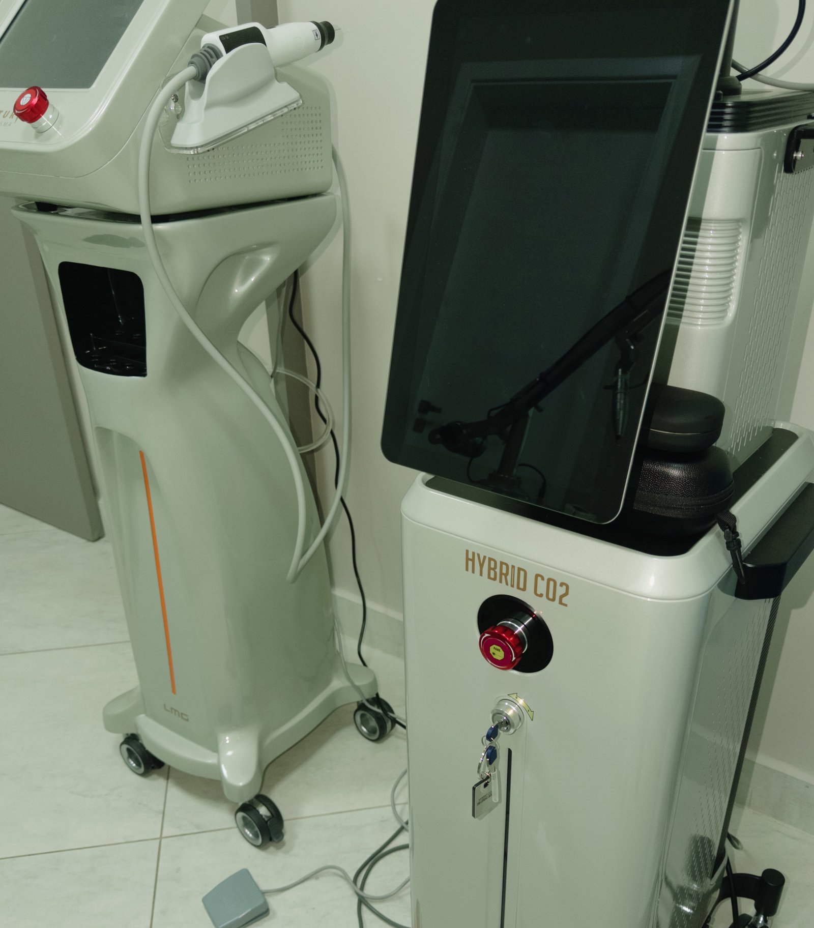 Equipamento de laser Hybrid CO2 utilizado nos tratamentos de alta tecnologia
